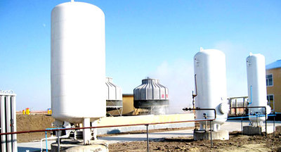 Adiabatic liquid tank